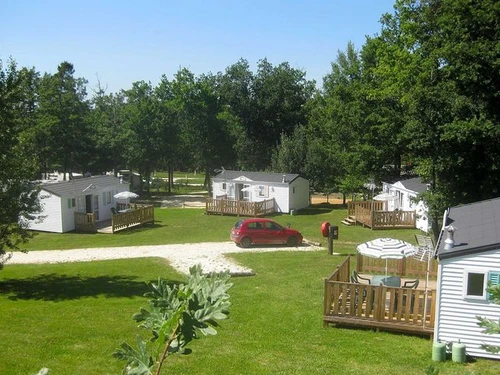 Camping Le Fouilloux, 3 pièces, 4 personnes - photo_1011815237362