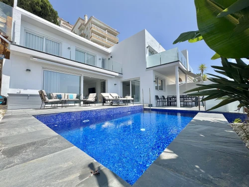 Villa Roses, 3 Schlafzimmer, 6 Personen - photo_1011816231416