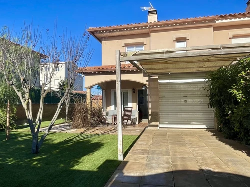 Casa rural L'Escala, 3 dormitorios, 6 personas - photo_1011701729053