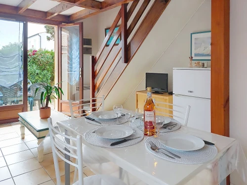 Villa Vaux-sur-Mer, 2 bedrooms, 4 persons - photo_1011820565646