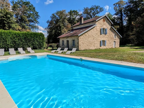 Gîte Saint-Loup-Nantouard, 6 pièces, 10 personnes - photo_1011823380361