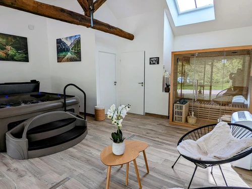 Gîte Fretigney-et-Velloreille, 9 pièces, 21 personnes - photo_1011823391978