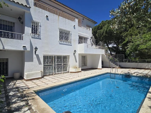 Villa Roses, 9 pièces, 16 personnes - photo_1011823519094