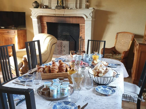 Guestroom Bazouges Cré sur Loir, 1 pièce, 2 personnes - photo_1011830472379