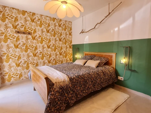 Guestroom Ormes-et-Ville, studio flat, 2 persons - photo_1011832513411