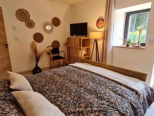 Guestroom Ormes-et-Ville, 1 pièce, 2 personnes - photo_1011832513411