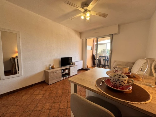 Apartment Six-Fours-les-Plages, studio flat, 2 persons - photo_1011833926465