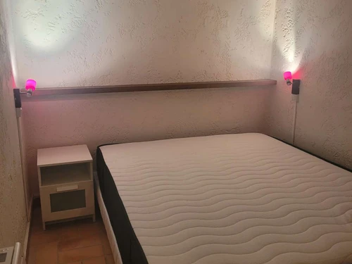 Villa Rayol-Canadel-sur-Mer, 2 bedrooms, 6 persons - photo_18794357909