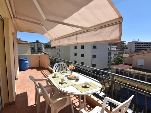 Apartment Roses, 2 bedrooms, 4 persons - photo_1011272292425