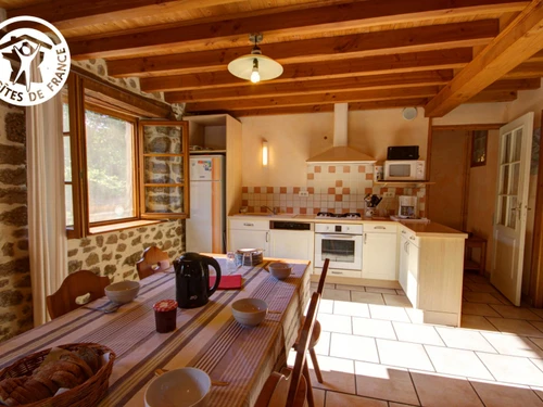 Gasthaus Saint-Didier-sur-Rochefort, 6 Schlafzimmer, 12 Personen - photo_1011845922931