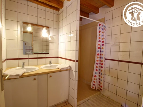 Gasthaus Saint-Didier-sur-Rochefort, 6 Schlafzimmer, 12 Personen - photo_1011845922931