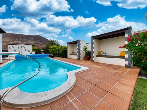 Villa Playa Blanca, 3 bedrooms, 8 persons - photo_1011713118272