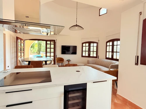 Villa Roses, 4 pièces, 6 personnes - photo_1011776731714