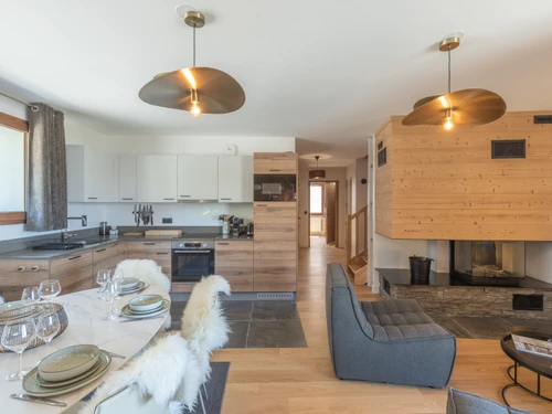 Apartment Huez, 4 bedrooms, 8 persons - photo_1011617752222
