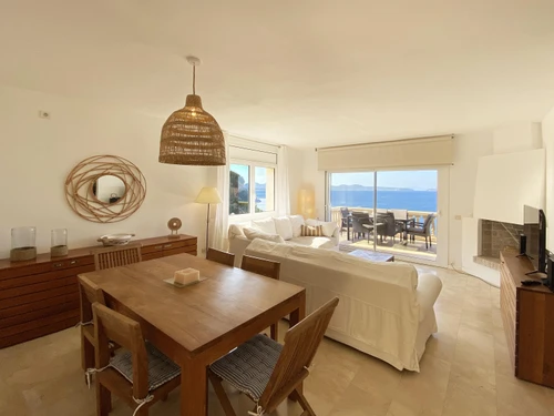 Apartamento Begur, 2 dormitorios, 4 personas - photo_18949138257