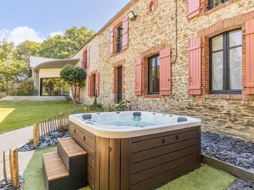 Gîte Malville, 8 pièces, 18 personnes - photo_1011768504800