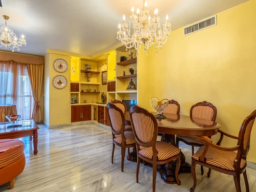 Apartment Tomares, 3 bedrooms, 5 persons - photo_1011830383257