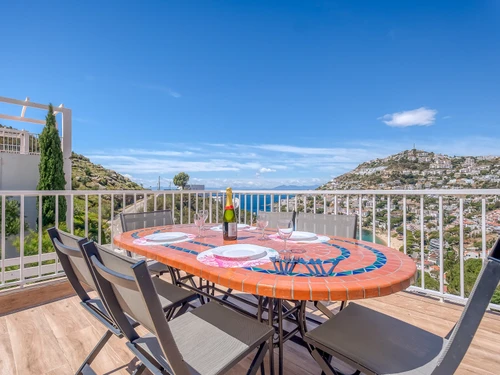 Apartment Roses, 2 bedrooms, 4 persons - photo_1011865321648