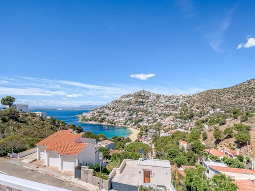 Apartment Roses, 2 bedrooms, 4 persons - photo_1011865321648