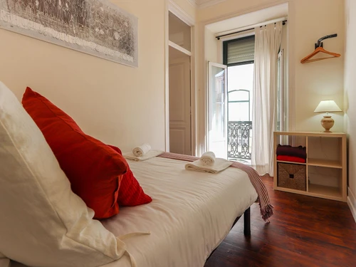 Apartment Lisbon, 2 bedrooms, 4 persons - photo_1011865409791