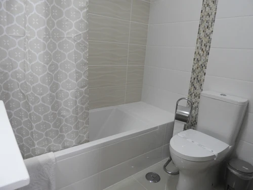 Villa Alvor, 2 bedrooms, 5 persons - photo_1011865484372