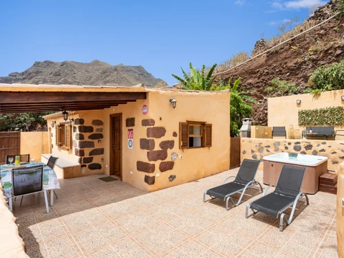 Villa Santa Cruz de Tenerife, 1 bedroom, 3 persons - photo_1011865548868