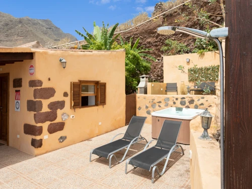 Villa Santa Cruz de Tenerife, 1 bedroom, 3 persons - photo_1011865548868