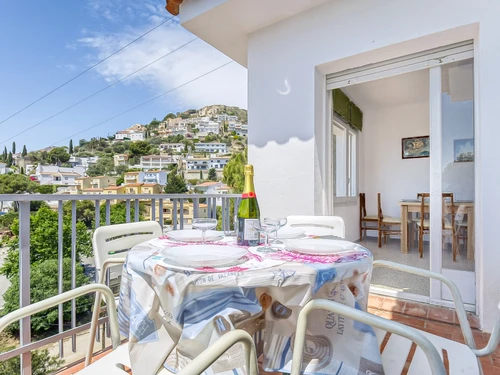 Apartment Roses, 2 bedrooms, 4 persons - photo_1011865565043