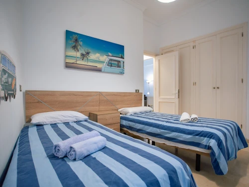 Apartment Las Palmas de Gran Canaria, 2 bedrooms, 5 persons - photo_1011865569911