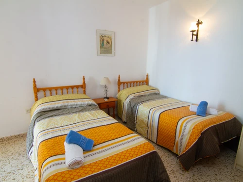 Apartamento Nerja, 2 dormitorios, 4 personas - photo_1011865640244