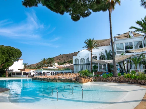 Apartamento Nerja, 2 dormitorios, 4 personas - photo_1011865640244