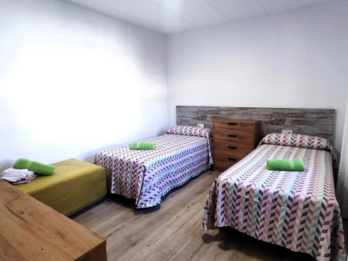 Apartment Pals, 2 bedrooms, 5 persons - photo_1011865656962