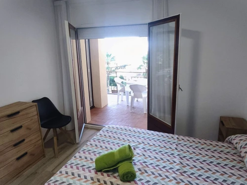 Apartment Pals, 2 bedrooms, 5 persons - photo_1011865656962