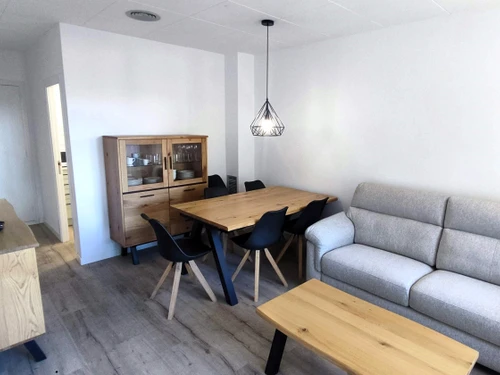 Apartment Pals, 2 bedrooms, 5 persons - photo_1011865656962