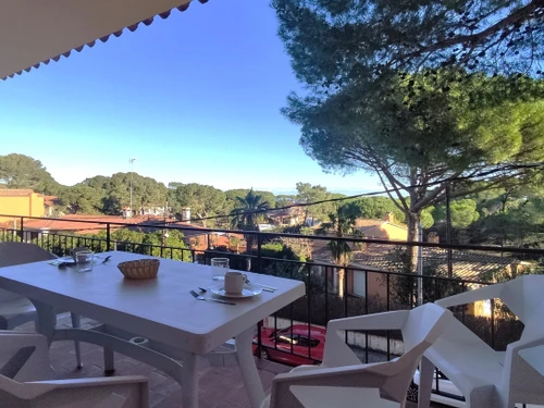 Apartment Pals, 2 bedrooms, 5 persons - photo_1011865656962