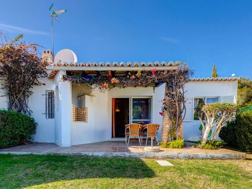 Villa Carvoeiro, 2 bedrooms, 4 persons - photo_1011865689917