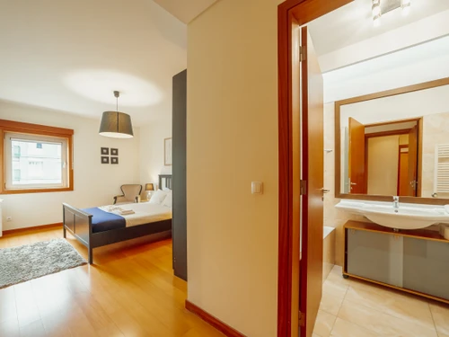 Apartment Porto, 2 bedrooms, 4 persons - photo_1011865735052