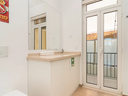 Apartment Lisbon, 2 bedrooms, 4 persons - photo_1011865739863
