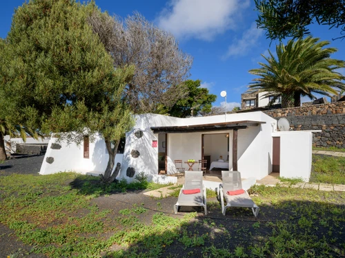 Villa Costa Teguise, 1 bedroom, 2 persons - photo_1011865757924