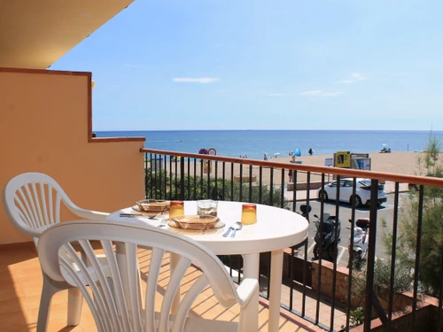 Apartment Pals, 2 bedrooms, 5 persons - photo_1011865811591