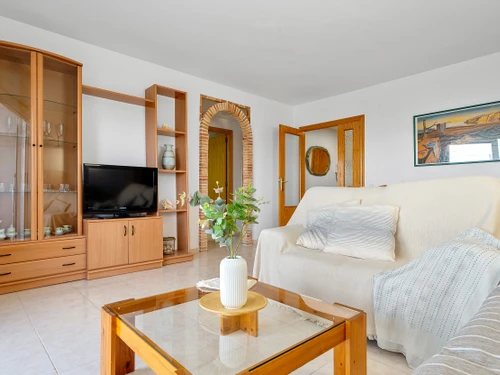 Apartamento La Pineda, 2 dormitorios, 6 personas - photo_1011865831994