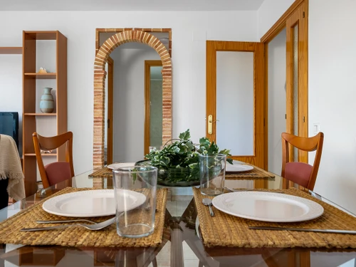 Apartamento La Pineda, 2 dormitorios, 6 personas - photo_1011865831994