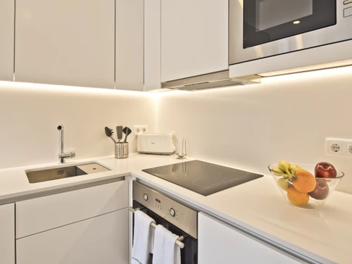 Apartment Lisbon, 1 bedroom, 4 persons - photo_1011865847400