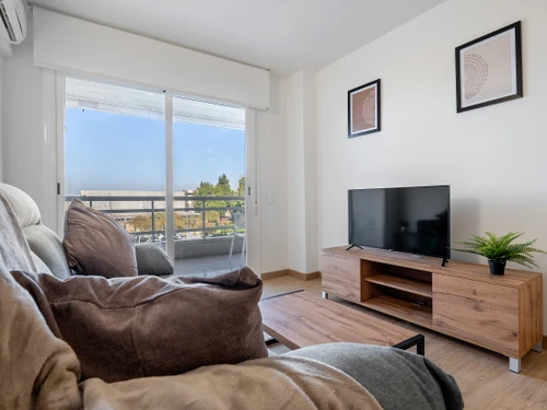 Apartamento La Pineda, 2 dormitorios, 6 personas - photo_1011865850984