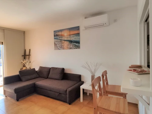 Apartment Pals, 2 bedrooms, 5 persons - photo_1011865857069