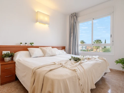 Apartamento La Pineda, 2 dormitorios, 6 personas - photo_1011865858898