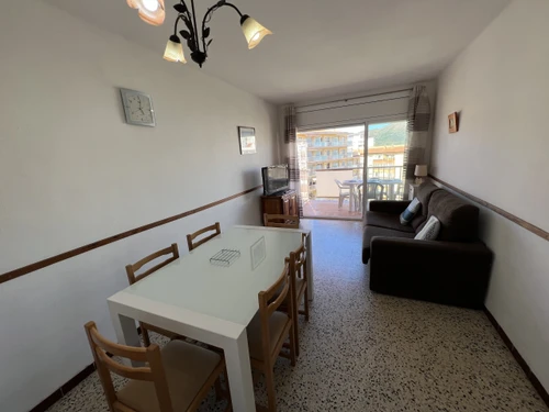 Apartment Roses, 2 bedrooms, 5 persons - photo_1011865879990