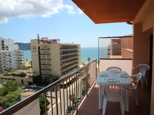 Apartment Roses, 2 bedrooms, 4 persons - photo_1011865929416