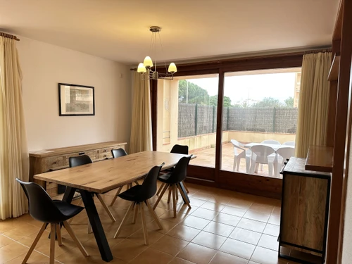 Apartment Pals, 2 bedrooms, 5 persons - photo_1011865963085