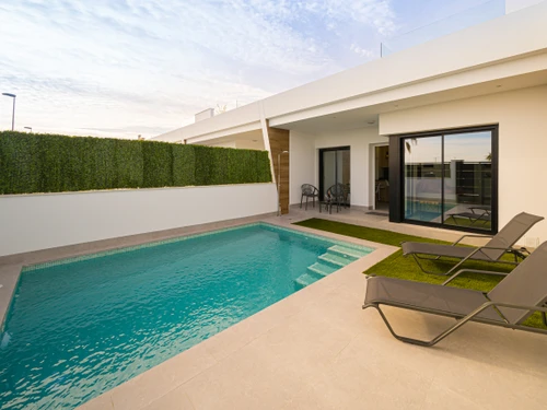 Villa Roda, 2 dormitorios, 6 personas - photo_1011865990872
